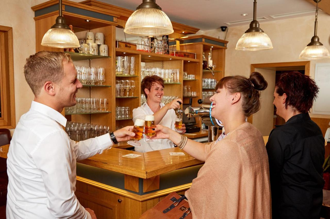 Hotel-Restaurant Maas Lutzerath ภายนอก รูปภาพ