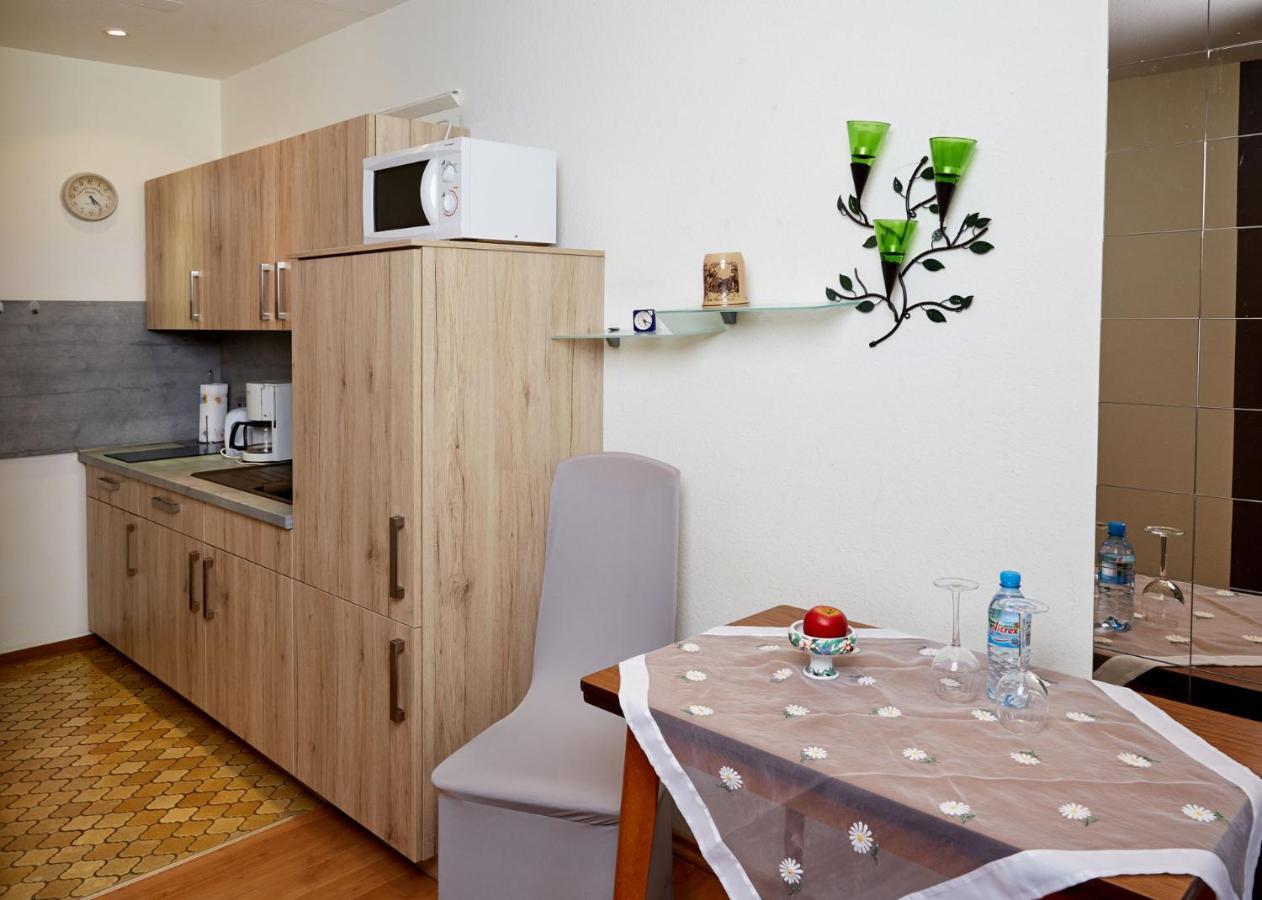 Hotel-Restaurant Maas Lutzerath ภายนอก รูปภาพ
