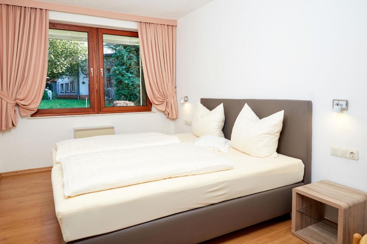 Hotel-Restaurant Maas Lutzerath ภายนอก รูปภาพ